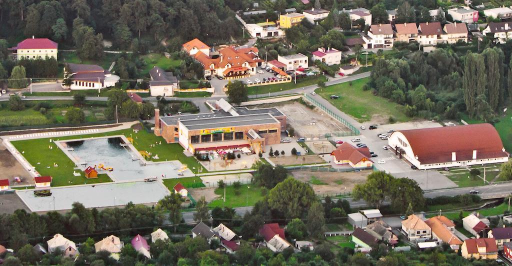 Penzion Kastiel Velky Krtis Exterior foto